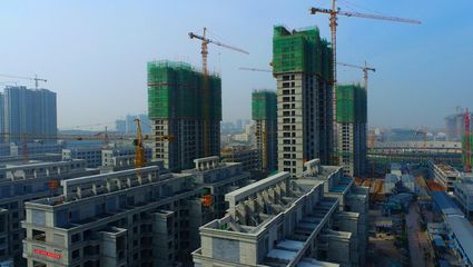 丹河藍(lán)灣項目建設(shè)穩(wěn)步推進(jìn)，多棟住宅樓陸續(xù)封頂